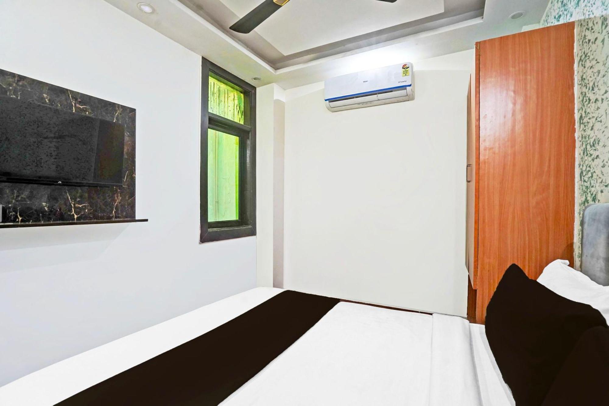 Twamev Residency Hotel New Delhi